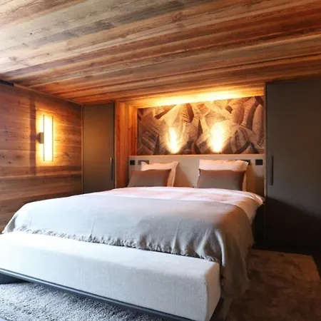 Mont Charmant Apartment