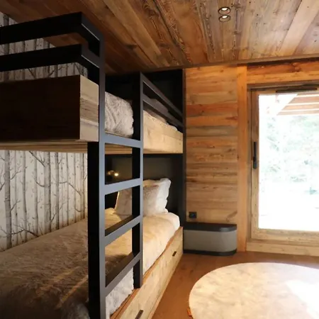 Mont Charmant Apartment